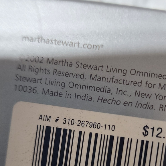 VINTAGE MARTHA STEWART NWT 3 PIECE EMBROIDERED BATH TOWEL SET. - Picture 3 of 7